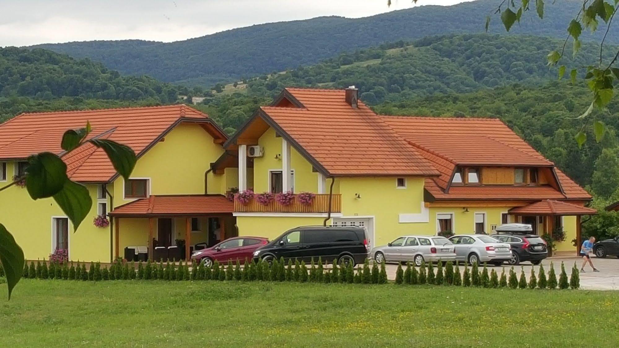 House Tina Hotel Grabovac  Exterior photo